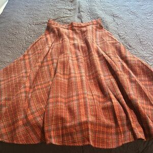 Chic Plaid A-Line Skirt in Red and Brown